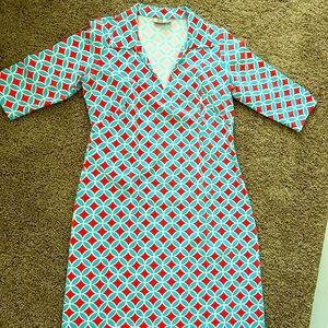 Easy wear and care spandex v-neck dress